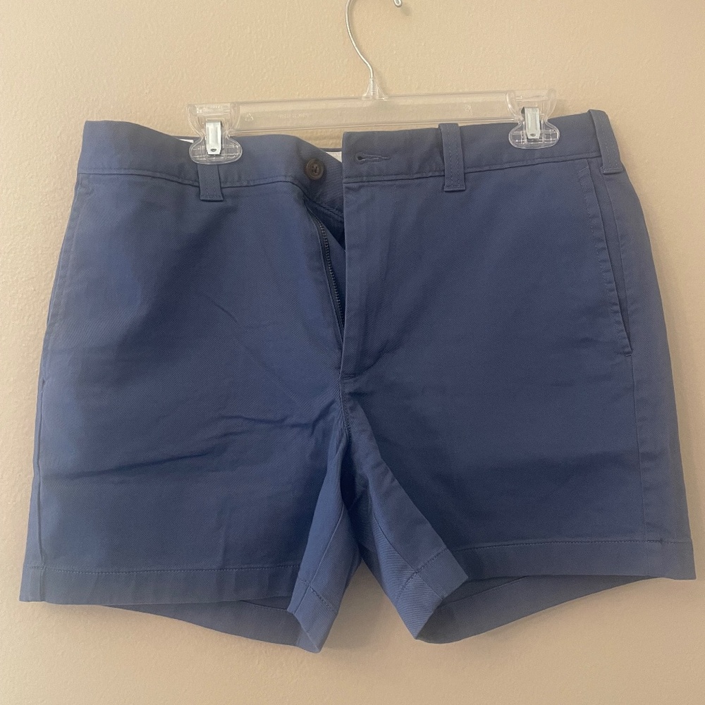 J Crew Men’s 5” inseam chino shorts 33” waist